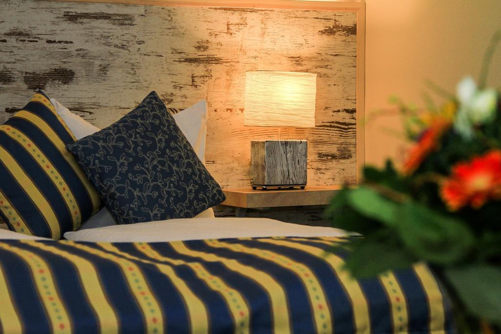 Hotel & Restaurant Seebruecke Цингст Стая снимка