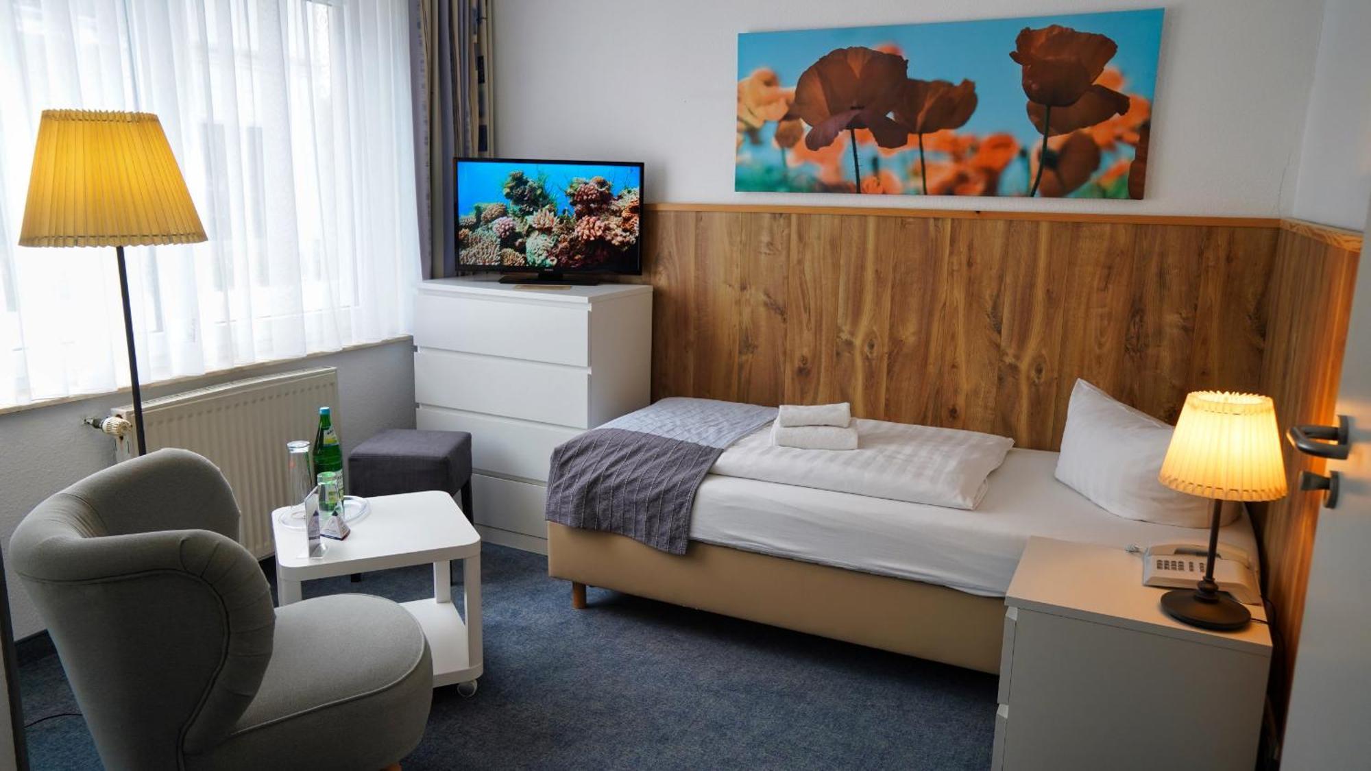 Hotel & Restaurant Seebruecke Цингст Екстериор снимка