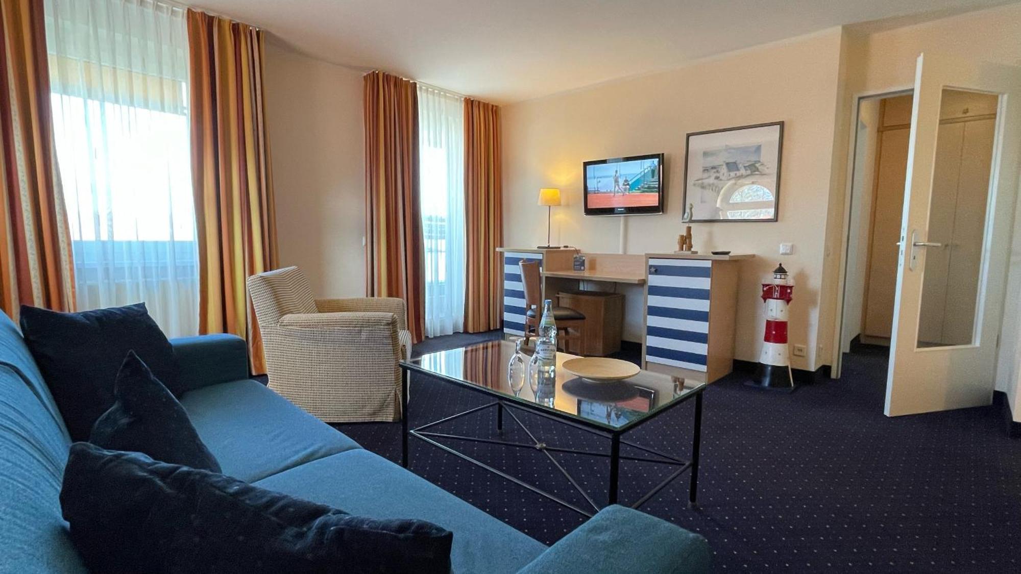 Hotel & Restaurant Seebruecke Цингст Екстериор снимка