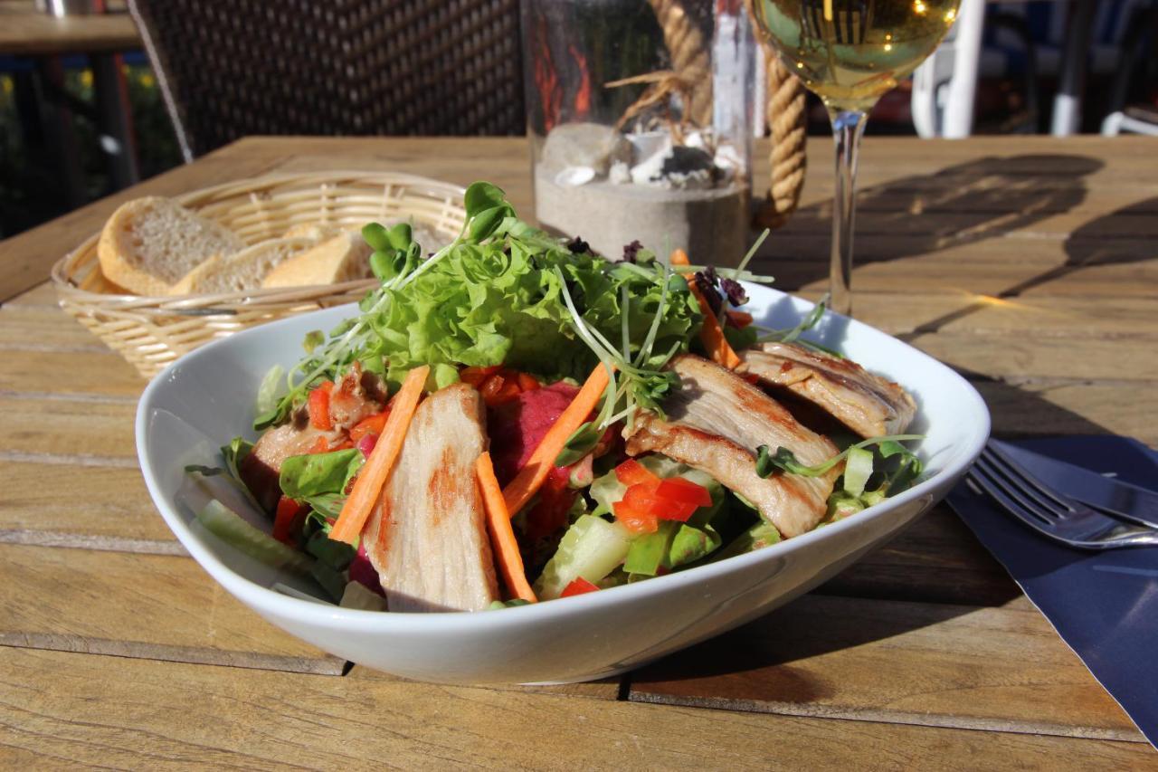 Hotel & Restaurant Seebruecke Цингст Екстериор снимка
